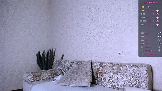 Snapshot of Polina_Mature chatting on March 2026 03:43:01 AM Polina Mature online show from March 2026 03:43:01 AM