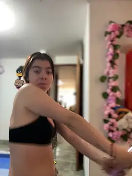 Cloew Marz online show from April 2026 04:22:01 PM