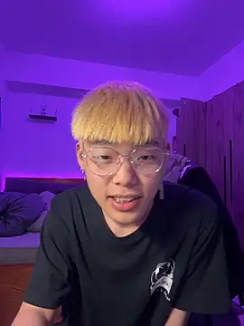 Snapshot of Hitoshi1210 chatting on March 2026 07:52:02 PM Hitoshi1210 online show from March 2026 07:52:02 PM