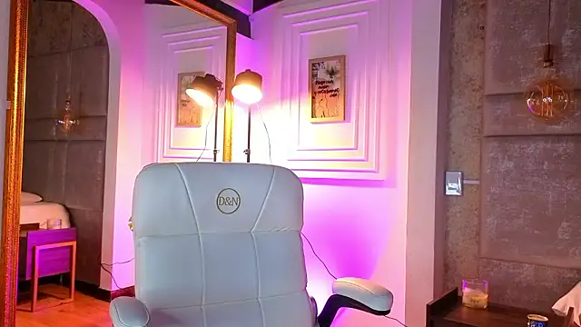 AlessiaLondon online show from February 2026 10:12:01 AM