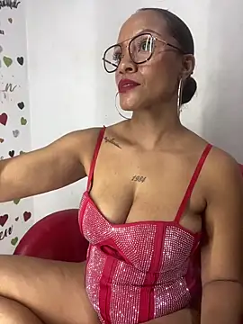 AdelaHaneix online show from April 2026 05:45:02 AM