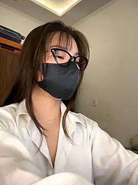 Snapshot of Lilisa_miu chatting on December 2025 04:05:01 PM Lilisa miu online show from December 2025 04:05:01 PM