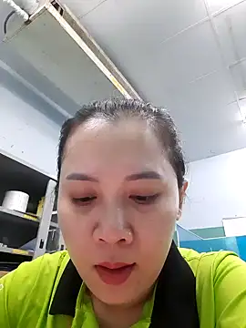 Benlla2802 online show from December 2024 05:55:01 PM