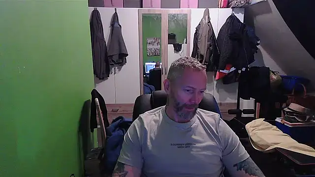 Snapshot of Rockburg chatting on September 2025 08:25:02 AM Rockburg online show from September 2025 08:25:02 AM