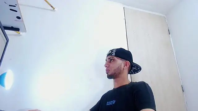 Gregory hard online show from November 2025 03:27:01 AM