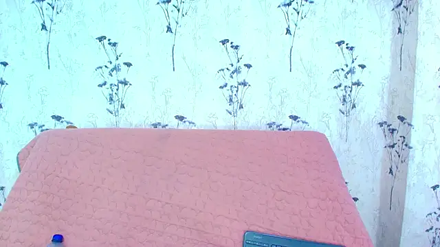 Mia candy 0 online show from March 2025 06:18:01 PM