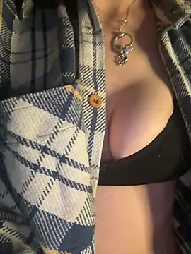 indie-rayne online show from March 2025 05:28:01 PM