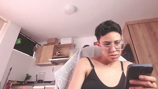 Cutie Shy  online show from April 2026 05:41:02 PM
