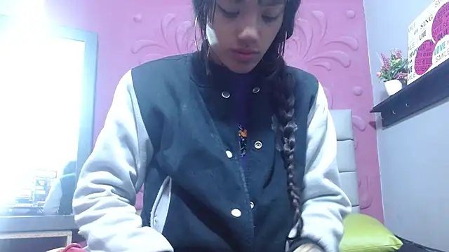 Snapshot of camilawilliams707rs chatting on February 2026 12:18:02 AM camilawilliams707rs online show from February 2026 12:18:02 AM