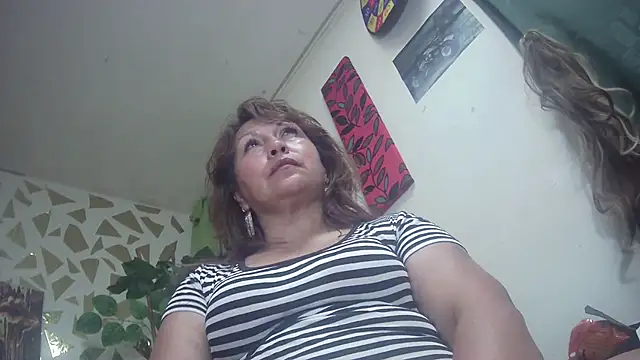 Snapshot of Kazsandraa chatting on January 2025 12:41:01 AM Kazsandraa online show from January 2025 12:41:01 AM