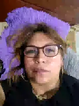 Snapshot of Kazsandraa chatting on March 2025 05:16:02 PM Kazsandraa online show from March 2025 05:16:02 PM