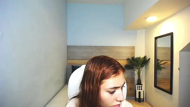 liseth fox online show from December 2024 04:14:02 PM