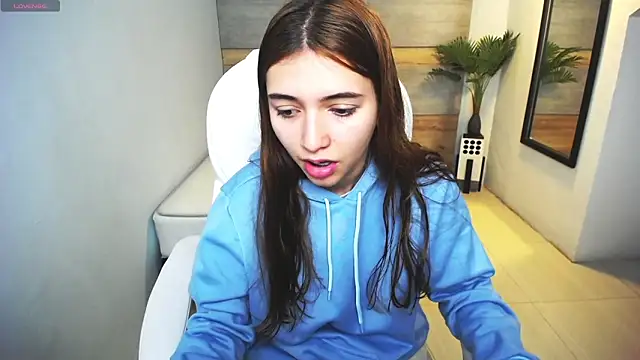 liseth fox online show from February 2025 12:17:02 PM