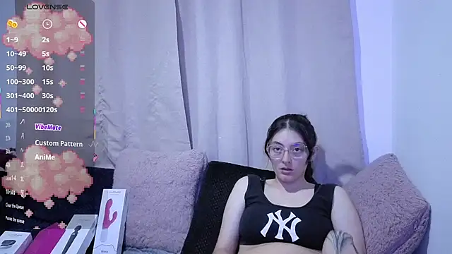 lessliee22  online show from July 2026 02:57:02 AM