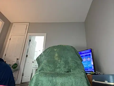 Snapshot of ChiRaqb8 chatting on February 2026 11:50:01 AM ChiRaqb8 online show from February 2026 11:50:01 AM