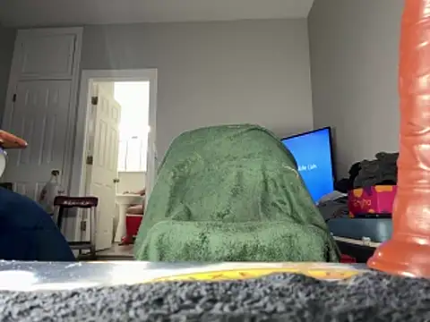 Snapshot of ChiRaqb8 chatting on February 2026 02:00:01 AM ChiRaqb8 online show from February 2026 02:00:01 AM