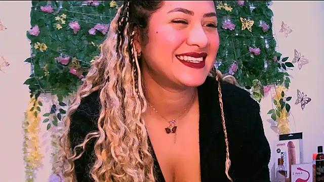 Crysrus online show from September 2025 07:52:02 PM