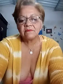 Snapshot of Madrastrahot69 chatting on December 2025 03:22:02 AM Madrastrahot69 online show from December 2025 03:22:02 AM