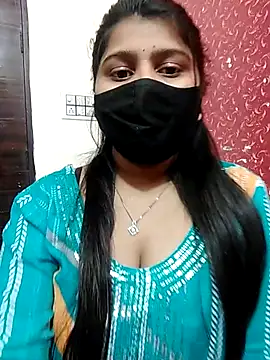 Snapshot of Hotty-simran chatting on March 2025 04:35:02 AM Hotty-simran online show from March 2025 04:35:02 AM