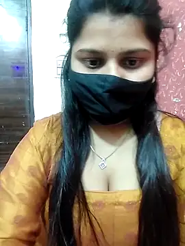 Snapshot of Hotty-simran chatting on March 2025 05:14:01 AM Hotty-simran online show from March 2025 05:14:01 AM
