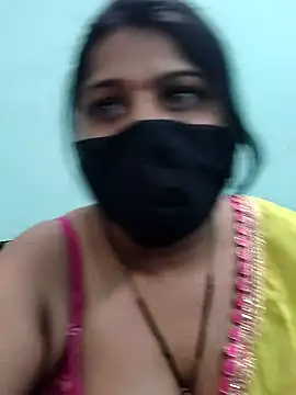 Snapshot of Hotty-simran chatting on October 2025 04:42:01 AM Hotty-simran online show from October 2025 04:42:01 AM