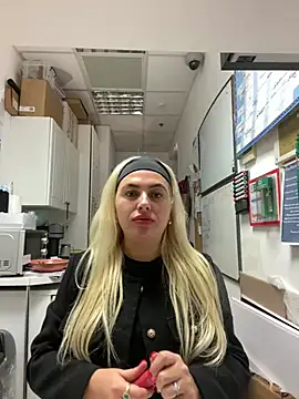 Snapshot of Arabellalee23 chatting on February 2025 04:05:02 PM Arabellalee23 online show from February 2025 04:05:02 PM