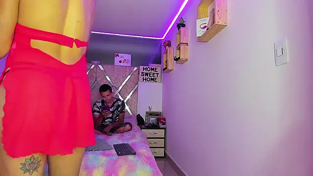 parejacaliente20154 online show from March 2026 11:05:02 AM