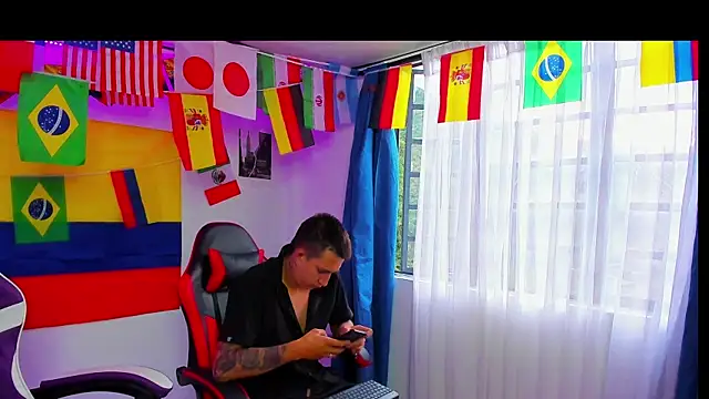 parejacaliente20154 online show from July 2026 11:05:02 AM