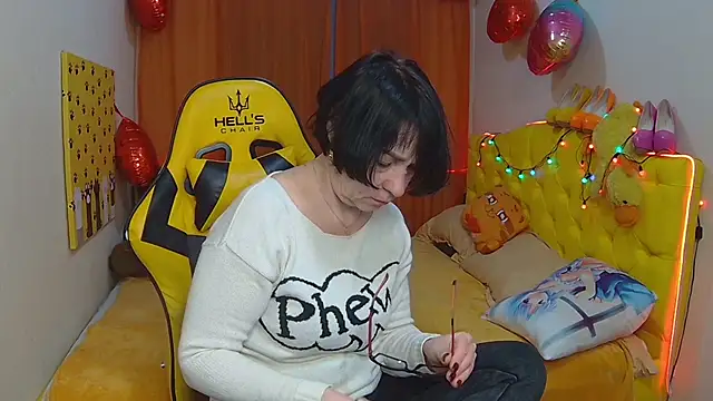 SandraHormas online show from March 2025 07:45:01 AM