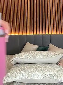 Snapshot of EmiilyAdams_ chatting on November 2025 09:48:01 PM EmiilyAdams online show from November 2025 09:48:01 PM