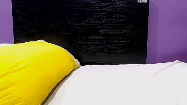 YELLOWBUSTYMELLONS online show from November 2025 05:29:02 AM