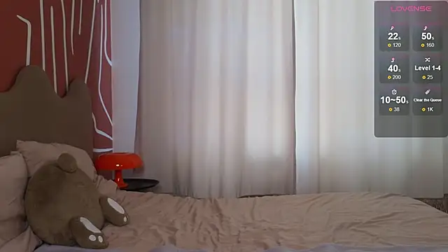 EvaCroan online show from March 2025 05:29:02 AM