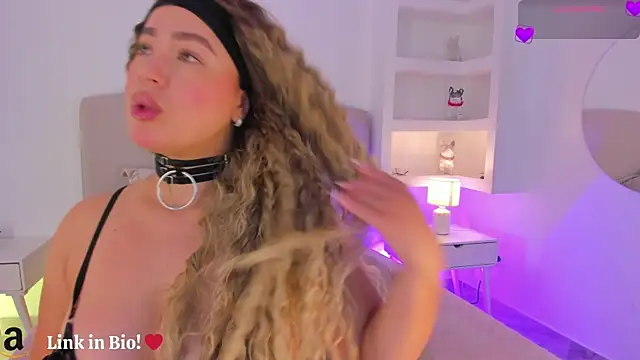 nathalynbarnes online show from November 2025 10:59:01 AM