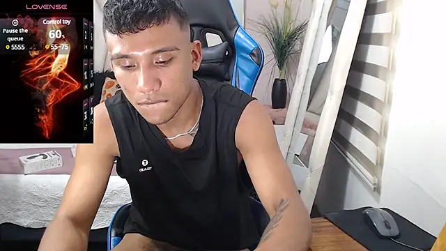 Snapshot of Backsex_boy chatting on February 2025 12:41:02 AM Backsex boy online show from February 2025 12:41:02 AM