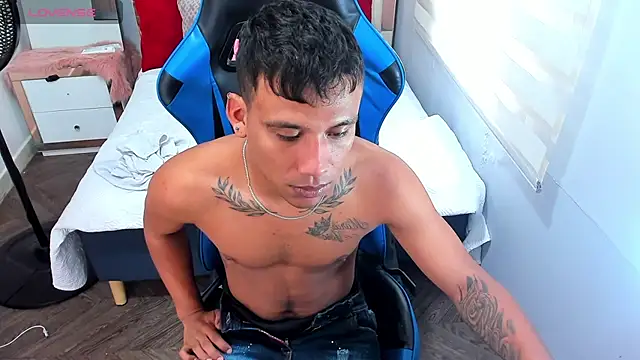 Snapshot of Backsex_boy chatting on October 2025 02:06:02 PM Backsex boy online show from October 2025 02:06:02 PM