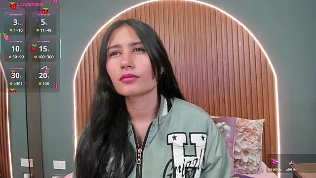 Snapshot of NayeCloud chatting on October 2025 03:40:01 AM NayeCloud online show from October 2025 03:40:01 AM