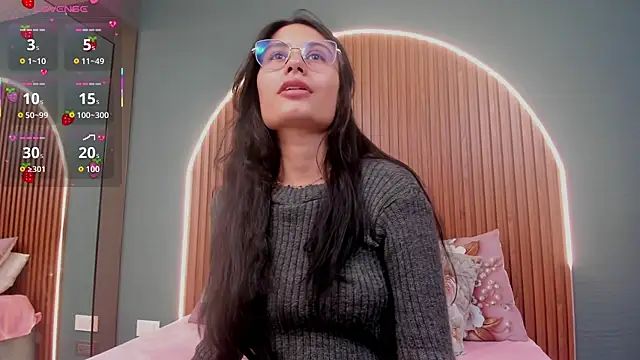 Snapshot of NayeCloud chatting on November 2025 03:34:01 AM NayeCloud online show from November 2025 03:34:01 AM