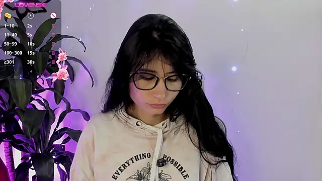 NayeCloud online show from April 2026 05:21:02 AM