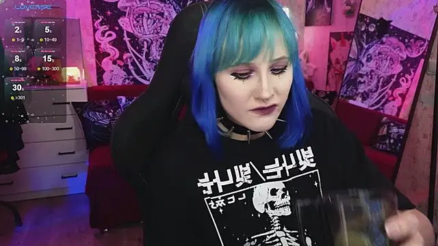 little Elika online show from October 2025 09:56:01 PM