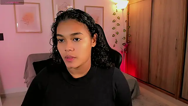 Snapshot of aleja_montiel__ chatting on June 2026 02:23:01 PM aleja montiel online show from June 2026 02:23:01 PM