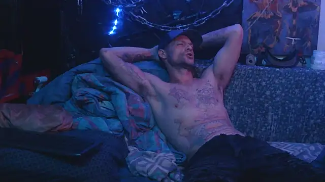 TheOneYouLove69 online show from November 2025 03:18:02 AM