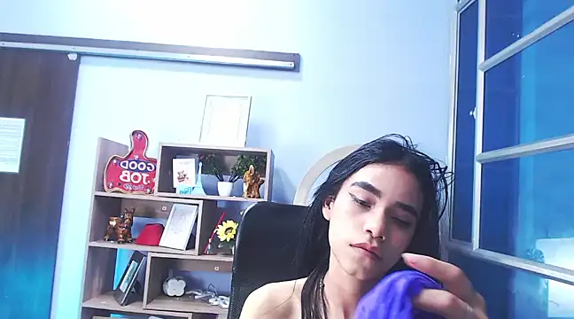 Snapshot of Jasmin_Skinny chatting on March 2025 06:00:02 AM Jasmin Skinny online show from March 2025 06:00:02 AM