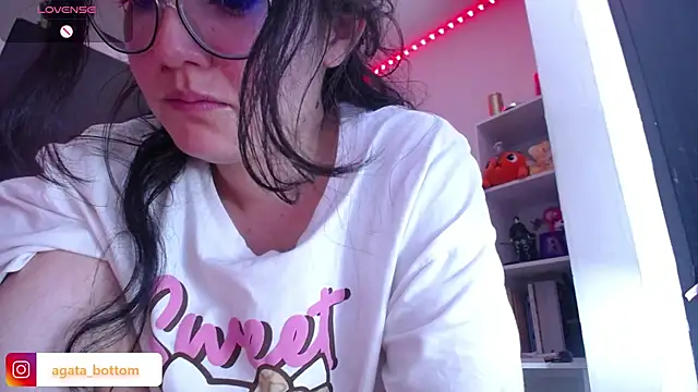 NewAgatha Bolton online show from January 2025 04:22:02 AM