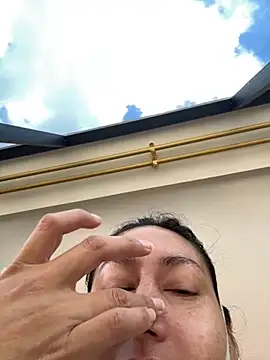 Snapshot of xLadyScarlettx chatting on October 2025 03:29:02 PM xLadyScarlettx online show from October 2025 03:29:02 PM