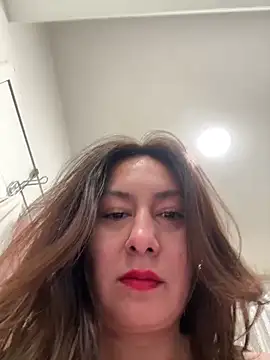 Snapshot of xLadyScarlettx chatting on December 2025 02:49:01 AM xLadyScarlettx online show from December 2025 02:49:01 AM