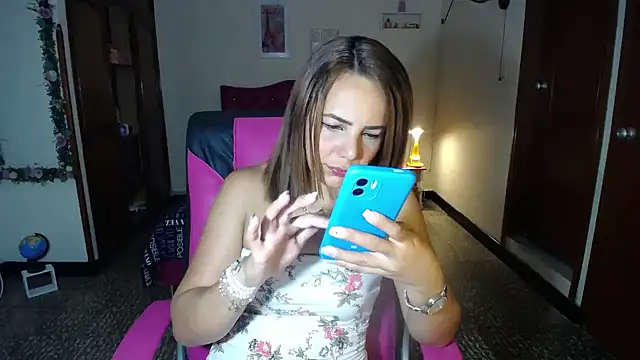 danielle rose 1 online show from February 2025 05:41:02 PM