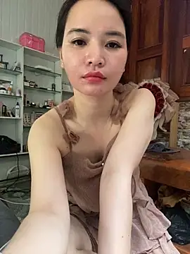 Snapshot of LiLi-Kirix99 chatting on May 2026 07:49:01 AM LiLi-Kirix99 online show from May 2026 07:49:01 AM