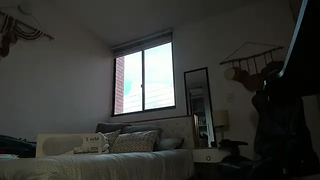 mateoleonee online show from February 2026 06:36:02 PM