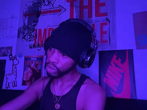 ColorMeNeon online show from February 2025 01:18:02 PM