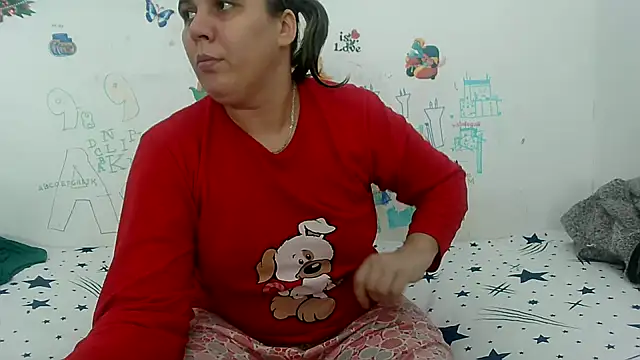 Snapshot of VixenBya chatting on February 2025 10:07:02 AM VixenBya online show from February 2025 10:07:02 AM